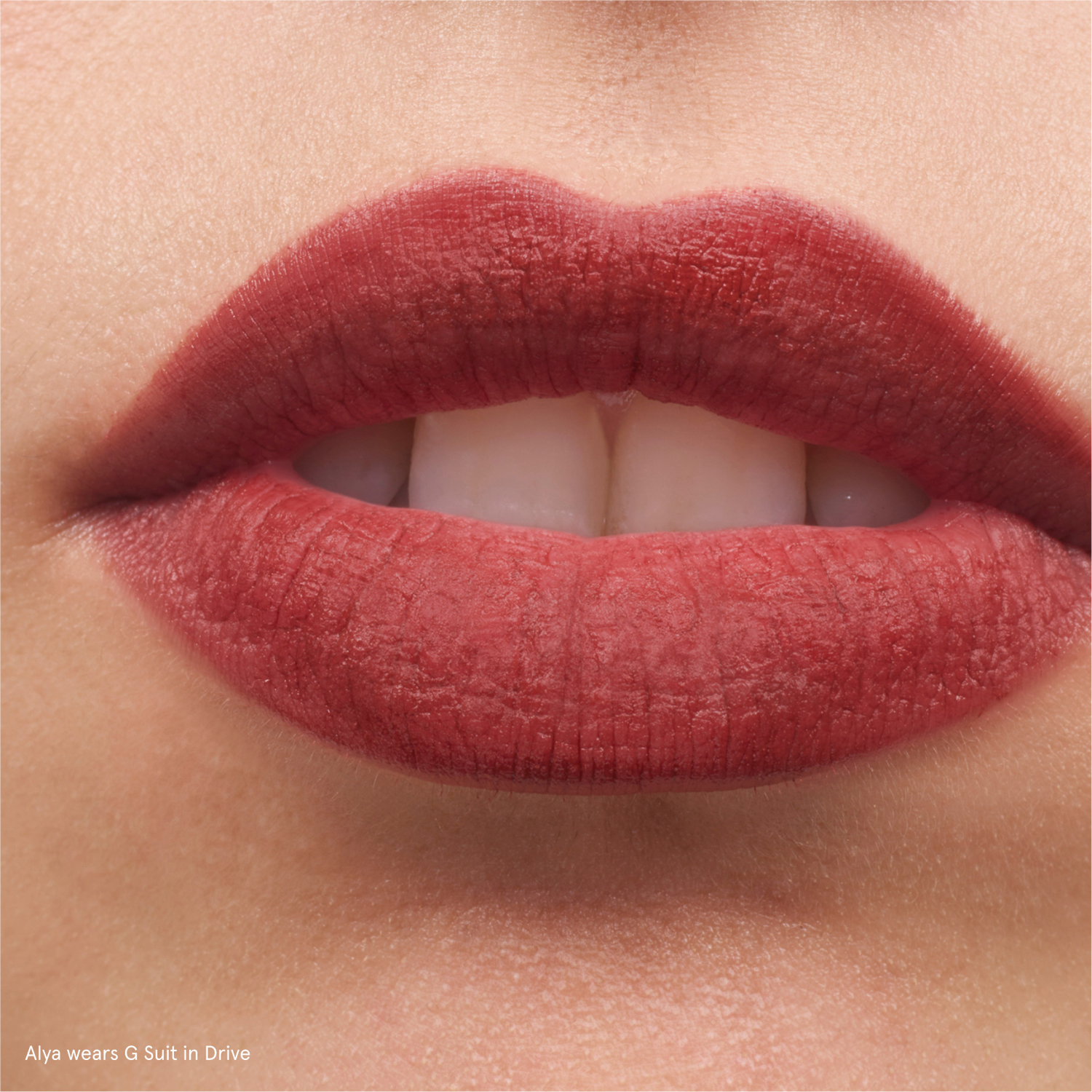 G SUIT SOFT TOUCH MATTE LIQUID LIP CRÈME (LABIAL EN CREMA SEMI-MATE)